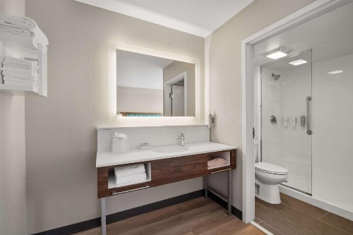 Comfort Suites - Weston - image 22