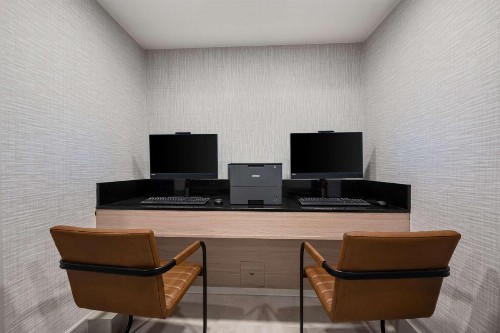 Comfort Suites - Weston - image 32