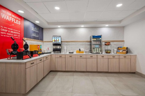 Comfort Suites - Weston - image 7