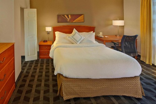 TownePlace Suites by Marriott Fort Lauderdale Weston - image 3