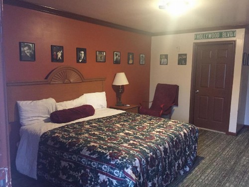 Colony inn motel - image 7