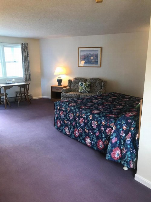 Four Seasons Motor Inn - image 15