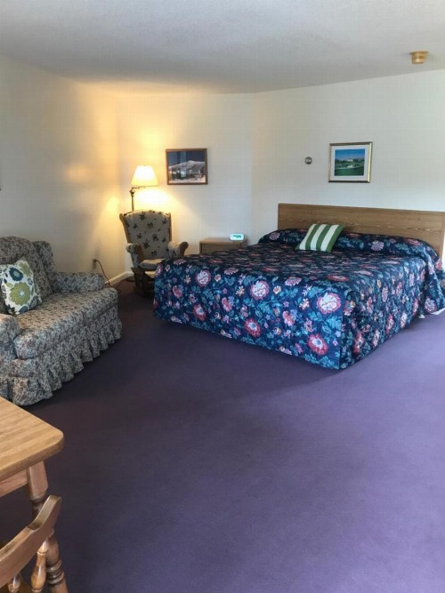 Four Seasons Motor Inn - image 23