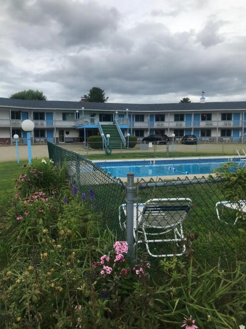 Four Seasons Motor Inn - image 25
