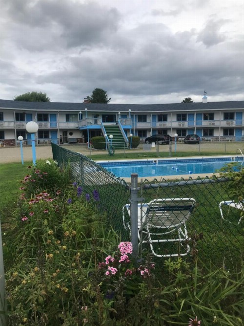 Four Seasons Motor Inn - image 40