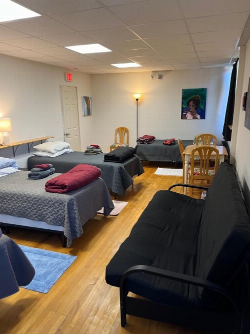 Art Gallery Hostel - image 23