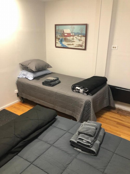 Art Gallery Hostel - image 40