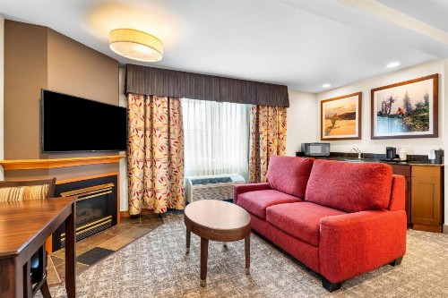 Best Western Rocky Mountain Lodge - image 10