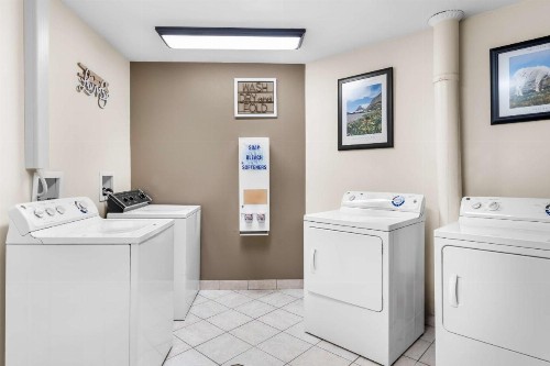 Best Western Rocky Mountain Lodge - image 18