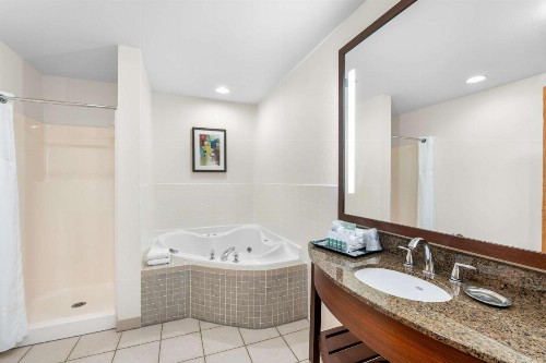 Best Western Rocky Mountain Lodge - image 19