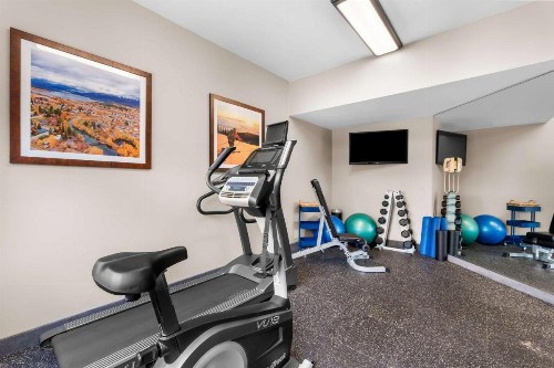 Best Western Rocky Mountain Lodge - image 24