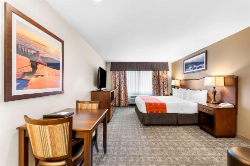 Best Western Rocky Mountain Lodge - image 7