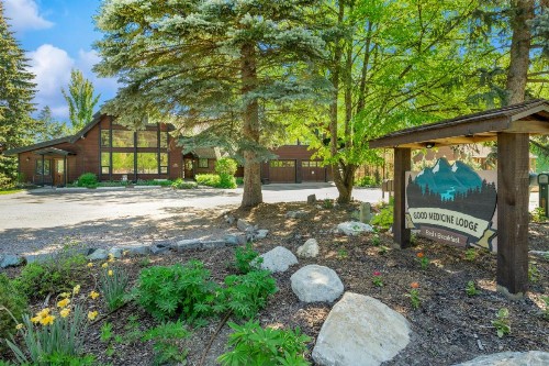 Good Medicine Lodge - image 34