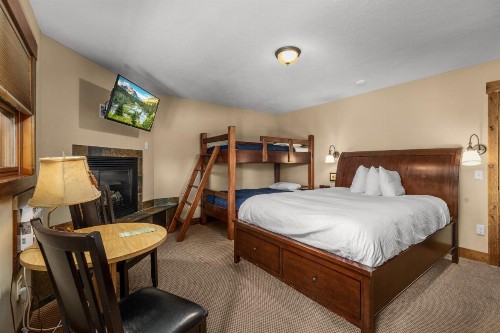 Duck Inn Lodge - image 22