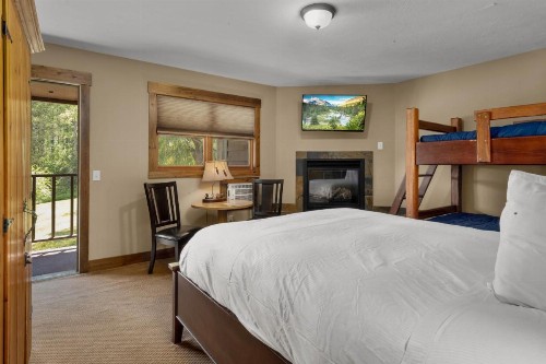Duck Inn Lodge - image 23