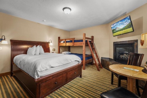 Duck Inn Lodge - image 24