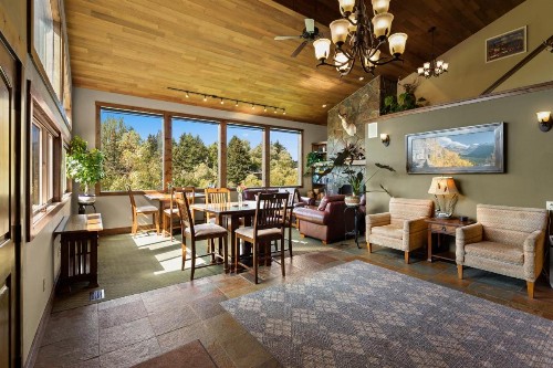 Duck Inn Lodge - image 26