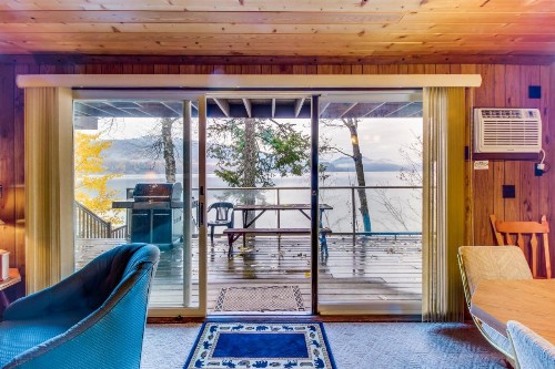 Bay Point Lakefront 1B Down - image 7