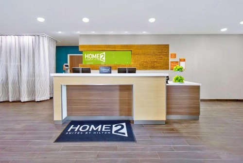 Home2 Suites by Hilton Whitestown Zionsville - image 3