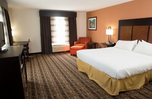 Holiday Inn Express Hotel & Suites Cherokee-Casino an IHG Hotel - image 30