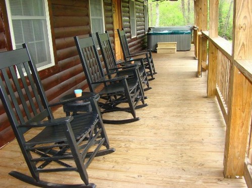 Climbing Bear Creekside Cabin - image 8
