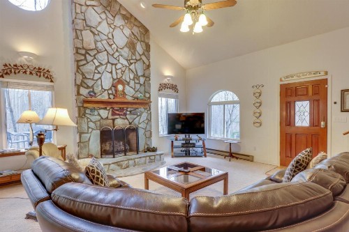 2 Bed 2 Bath Vacation home in Whittier I - image 10