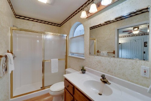 2 Bed 2 Bath Vacation home in Whittier I - image 11