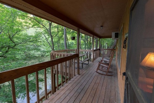 2 Bed 1 Bath Vacation home in Whittier - image 7
