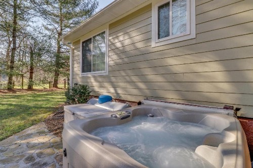3 Bed 2 Bath Vacation home in Whittier - image 7