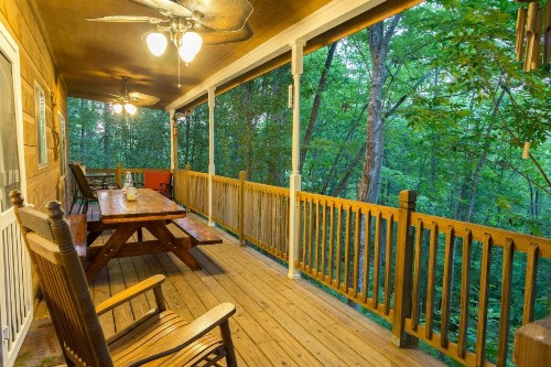 2 Bed 2 Bath Vacation home in Whittier V - image 7