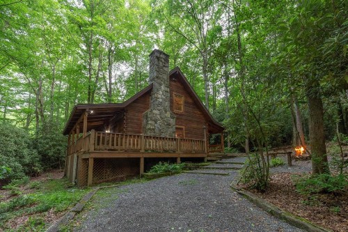 Creekside Bunkhouse - image 7