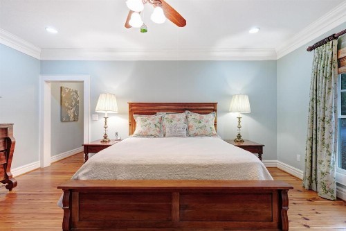 4 Bed 4 Bath Vacation home in Whittier - image 11