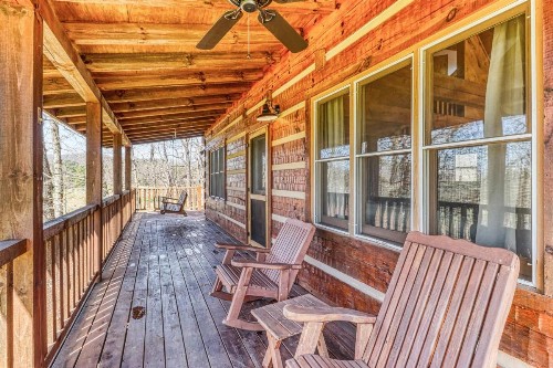 2 Bed 2 Bath Vacation home in Whittier - image 1