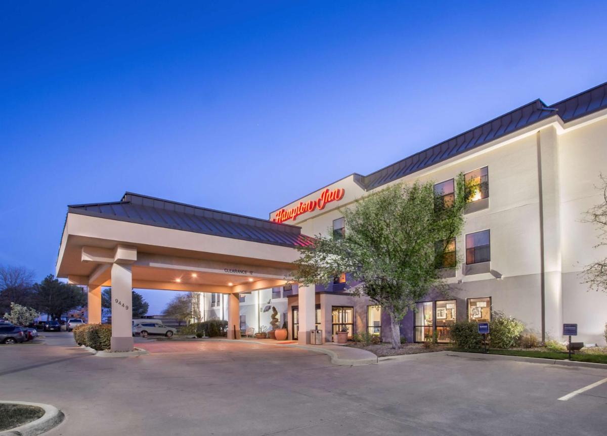Hampton Inn Wichita-East - image 3