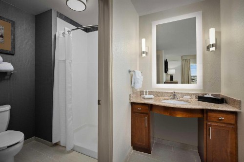 Homewood Suites by Hilton at The Waterfront - image 18