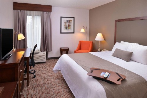 Best Western Plus Wichita West Airport Inn - image 10