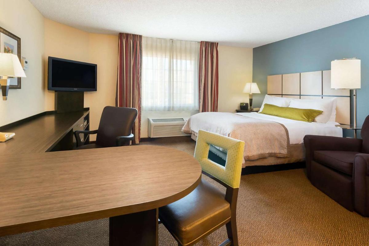 Sonesta Simply Suites Wichita Northeast - image 4