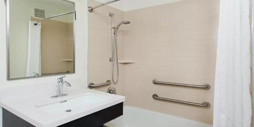 Sonesta Simply Suites Wichita Northeast - image 7