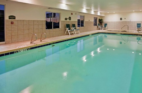 Holiday Inn Express Hotel & Suites Wichita Airport an IHG Hotel - image 30