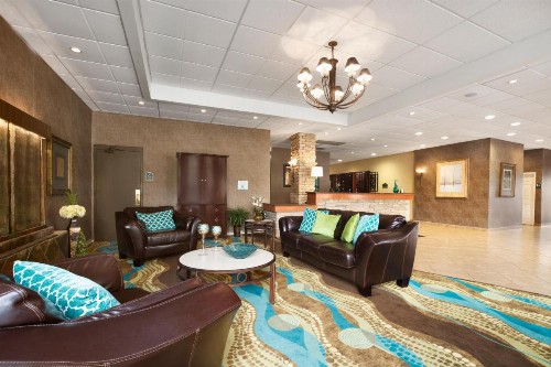 Wyndham Garden Wichita Downtown - image 11