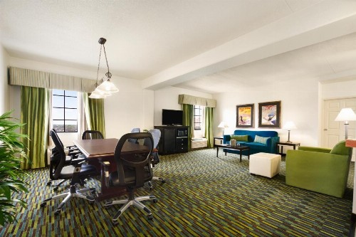 Wyndham Garden Wichita Downtown - image 20