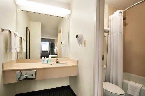 Wyndham Garden Wichita Downtown - image 23