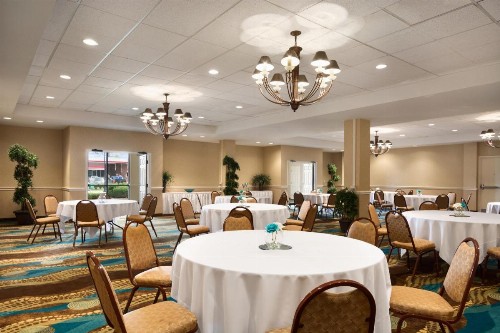 Wyndham Garden Wichita Downtown - image 25