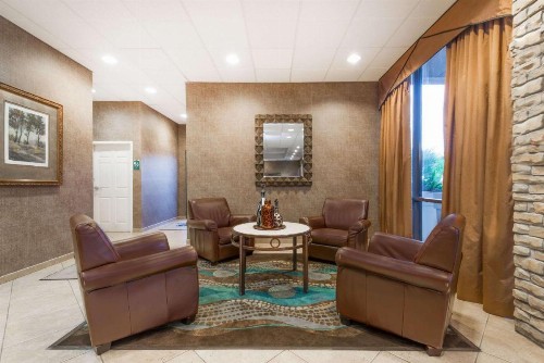 Wyndham Garden Wichita Downtown - image 3