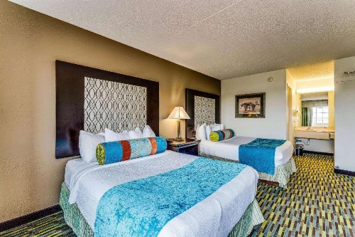 Wyndham Garden Wichita Downtown - image 42