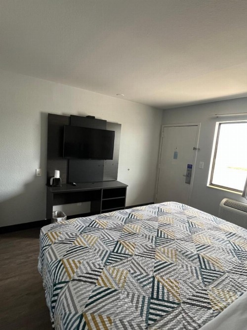 Motel 6-Wichita KS - image 14