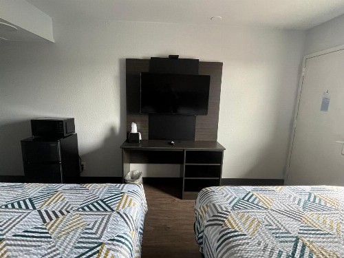 Motel 6-Wichita KS - image 22