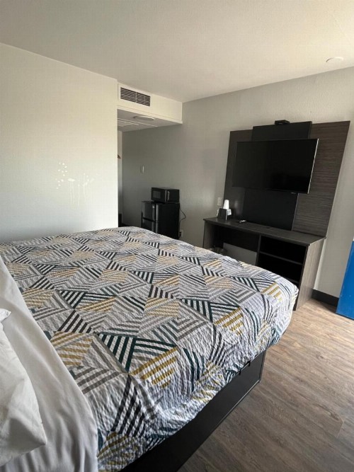 Motel 6-Wichita KS - image 28