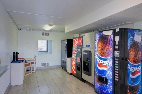 Motel 6-Wichita KS - image 34