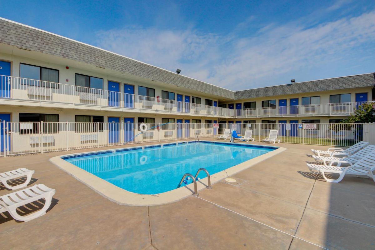 Motel 6-Wichita KS - image 7